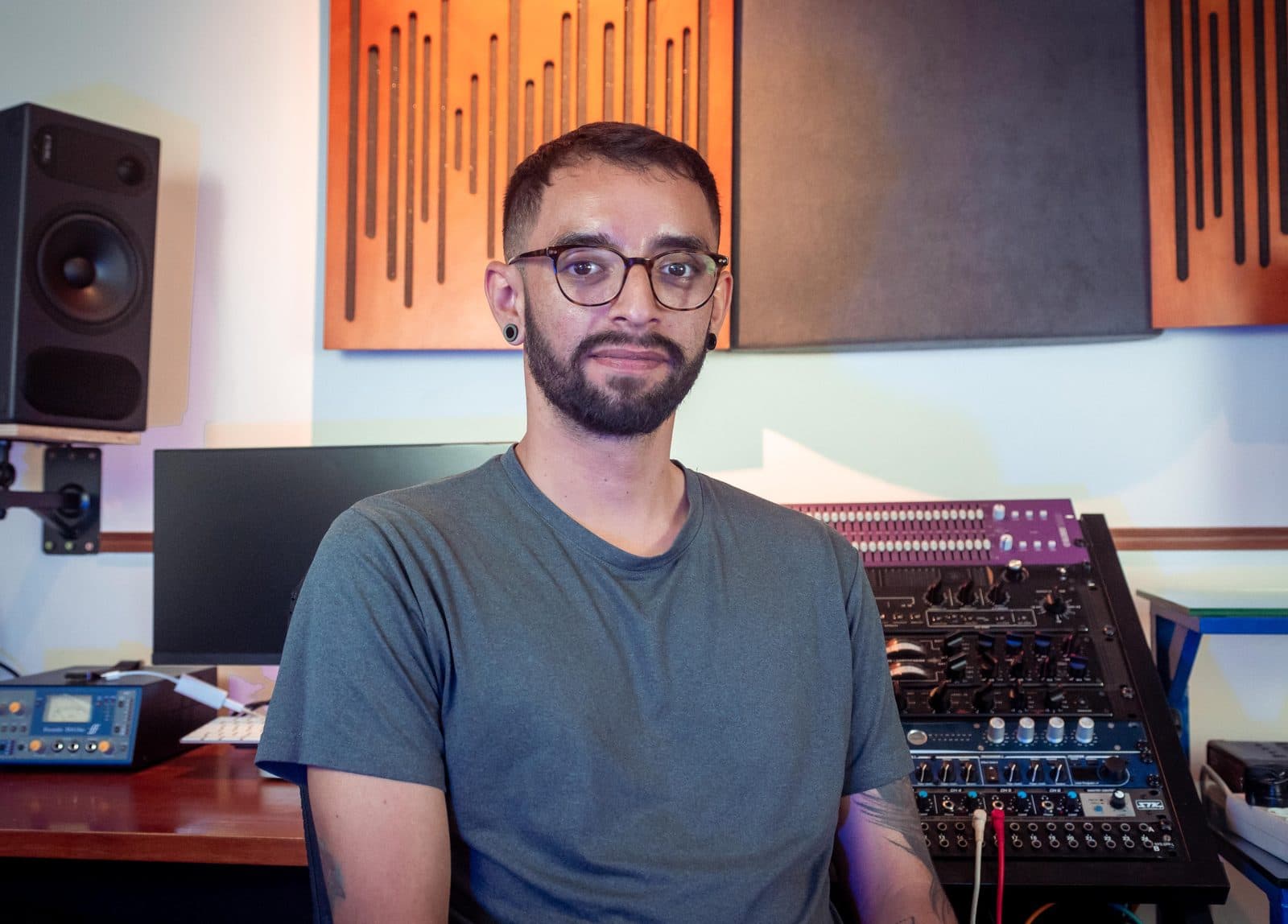 Brain en su estudio de Bogotá
